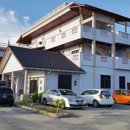 Kanza Beach Inn Marang Kültér fotó