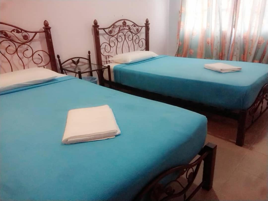 Kanza Beach Inn Marang Kültér fotó