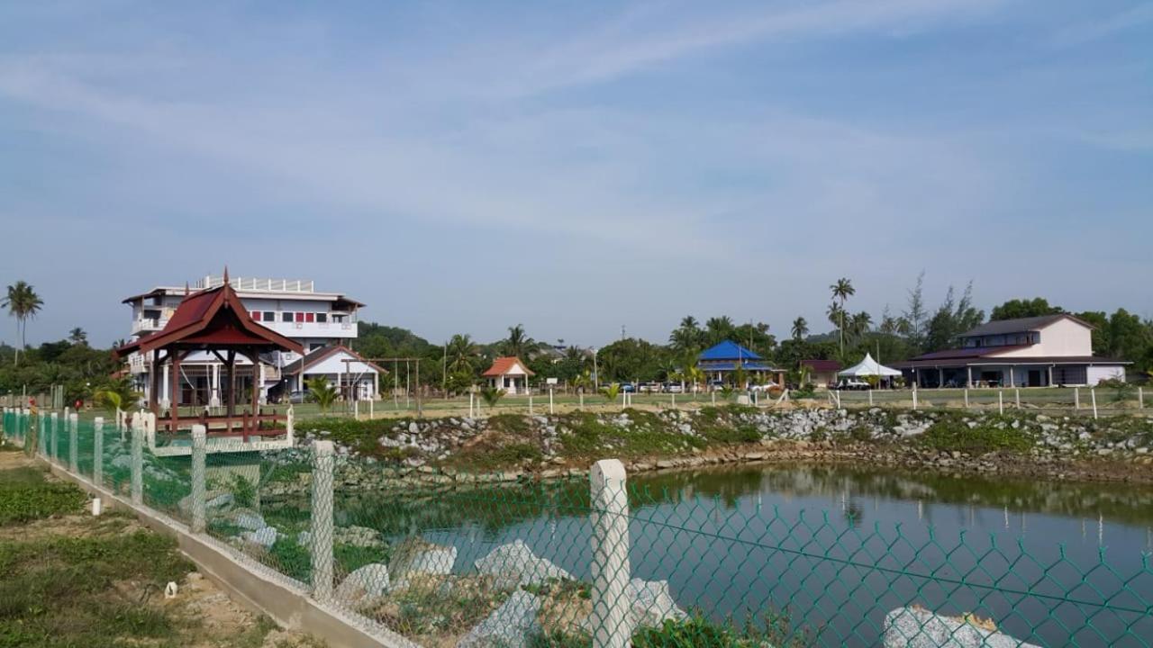 Kanza Beach Inn Marang Kültér fotó