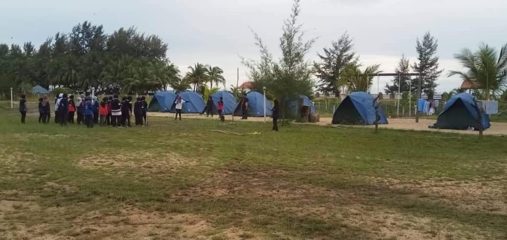 Kanza Beach Inn Marang Kültér fotó
