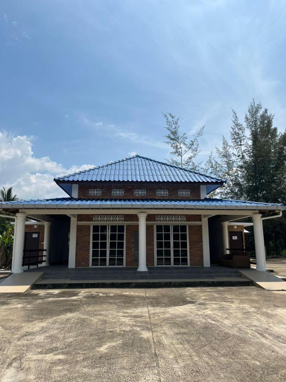 Kanza Beach Inn Marang Kültér fotó